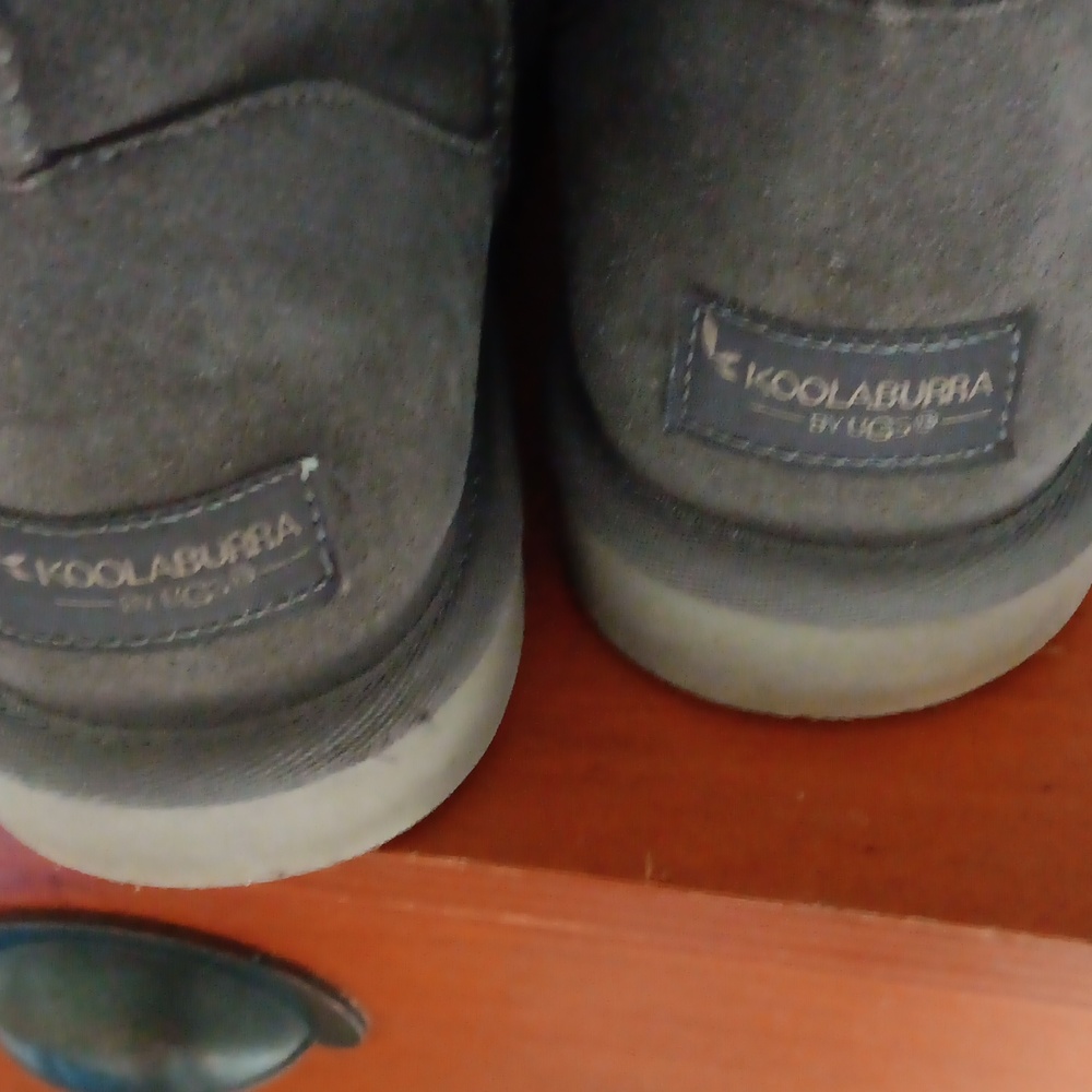 Boots - Picture 4 of 4